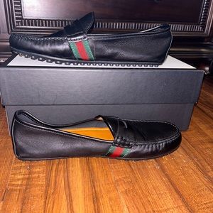 gucci loafers ,size 9.5 , with the gucci box , no damage , best offer